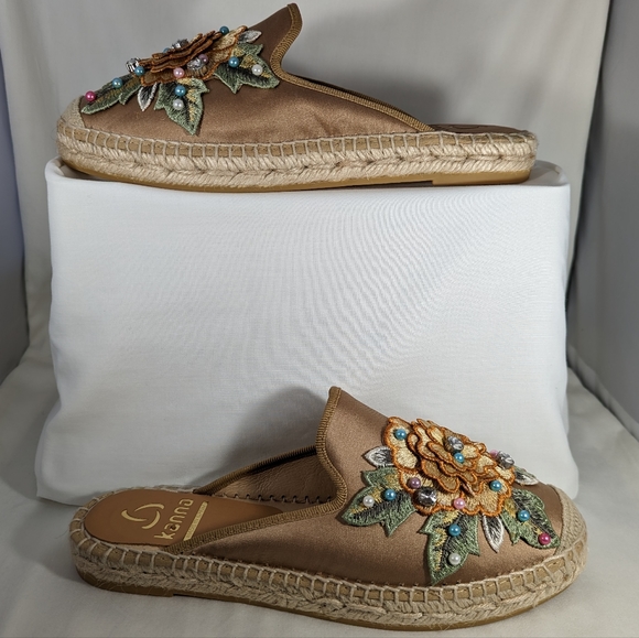NWT Floral Embroidered Espadrilles with Beaded Embellishments, Kanna Size EU 37 - Picture 3 of 14